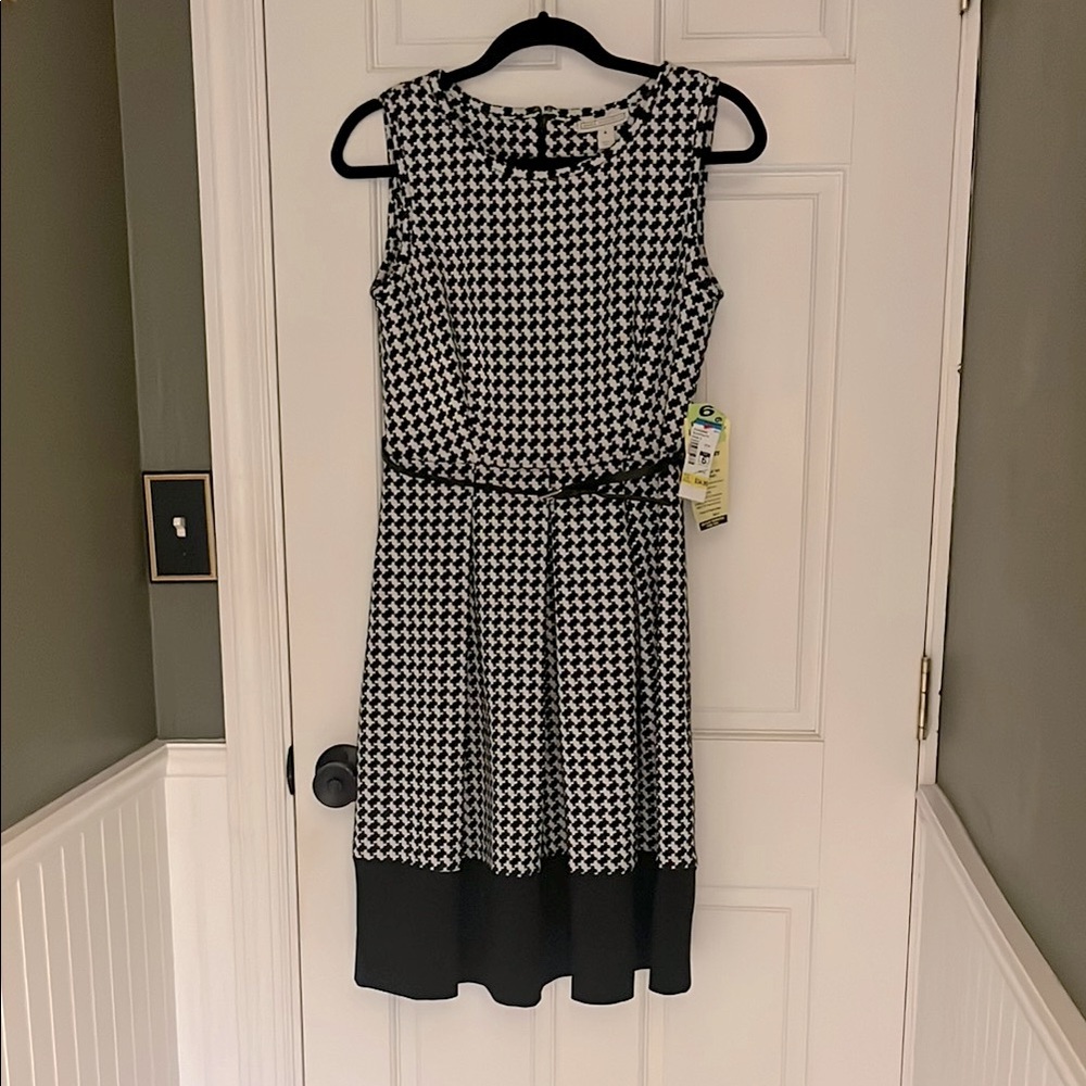 Elegant Black and White Houndstooth Dress